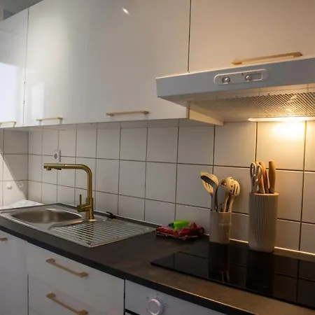 Messenah Fuer 5 Gaeste Mit Kostenlosen parkplaetzen *